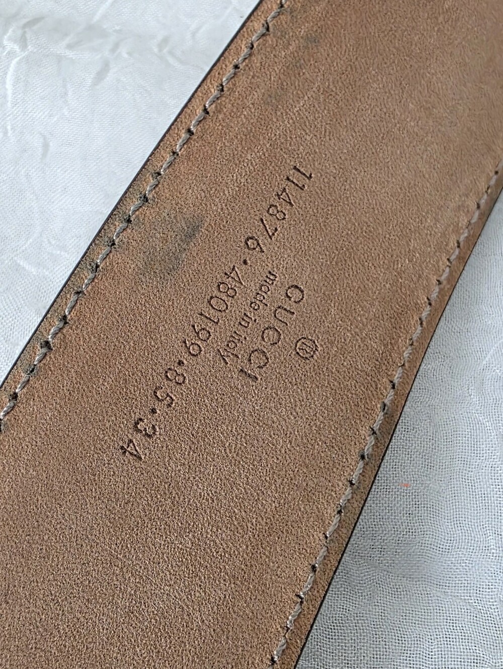 Autu Gucci Heart 💖 Belt with Gold GG Buckle - Picture 5 of 9